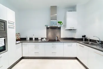 Sevilla Luxury Rentals - Alcazar Spain