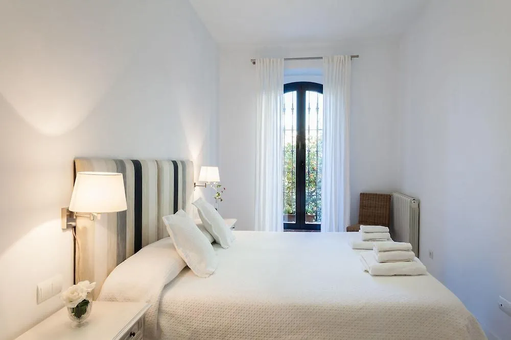 *** Hotel Sevilla Luxury Rentals - Alcazar Spain